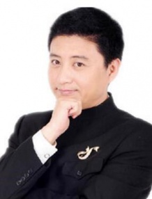 周炜
