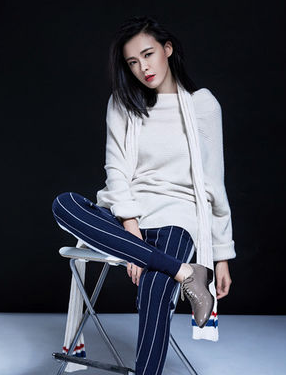 李艾
