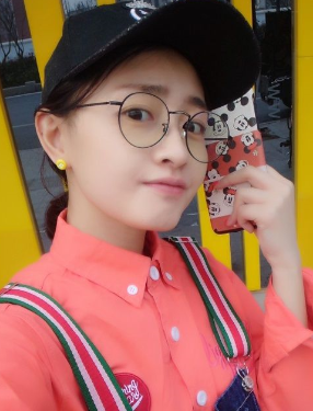 罗四维