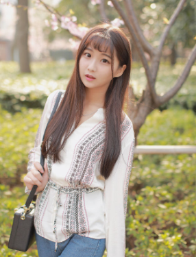 戚蓝尹