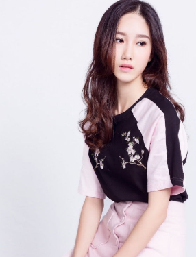 杨彩虹