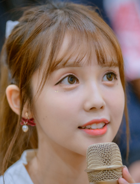 杨韫玉