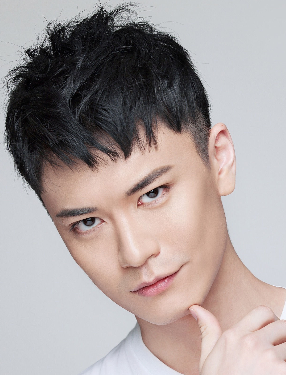 黄鹤立